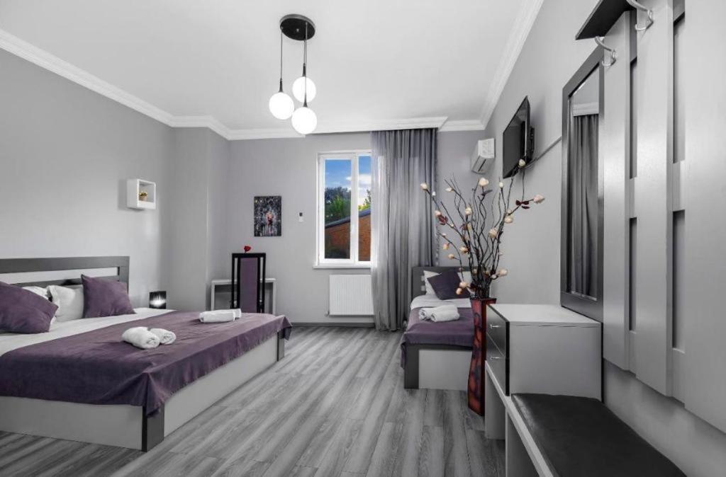 White House Hotel Tbilisi Buitenkant foto