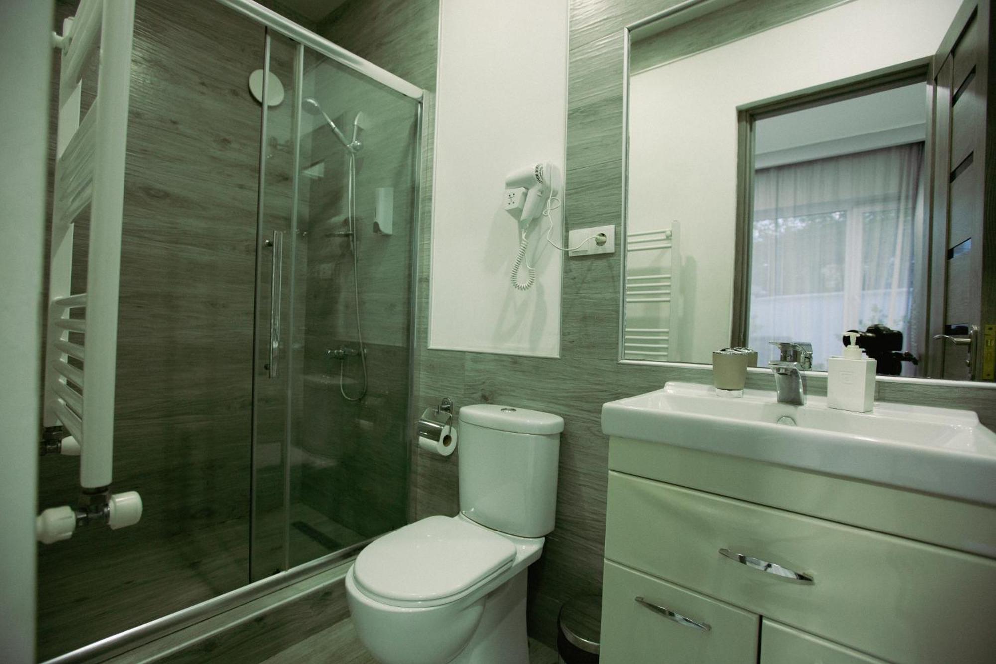 White House Hotel Tbilisi Buitenkant foto